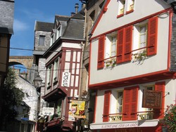 le gite ,location bord de mer en bretagne vous montre le vieux morlaix